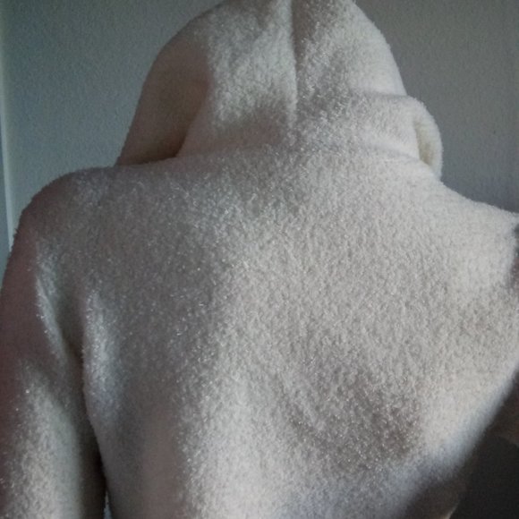 Cozy Cream Sweater - Picture 6 of 15